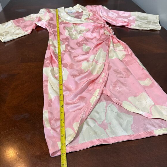 Elegant Pink Floral Wrap Dress - Picture 9 of 13